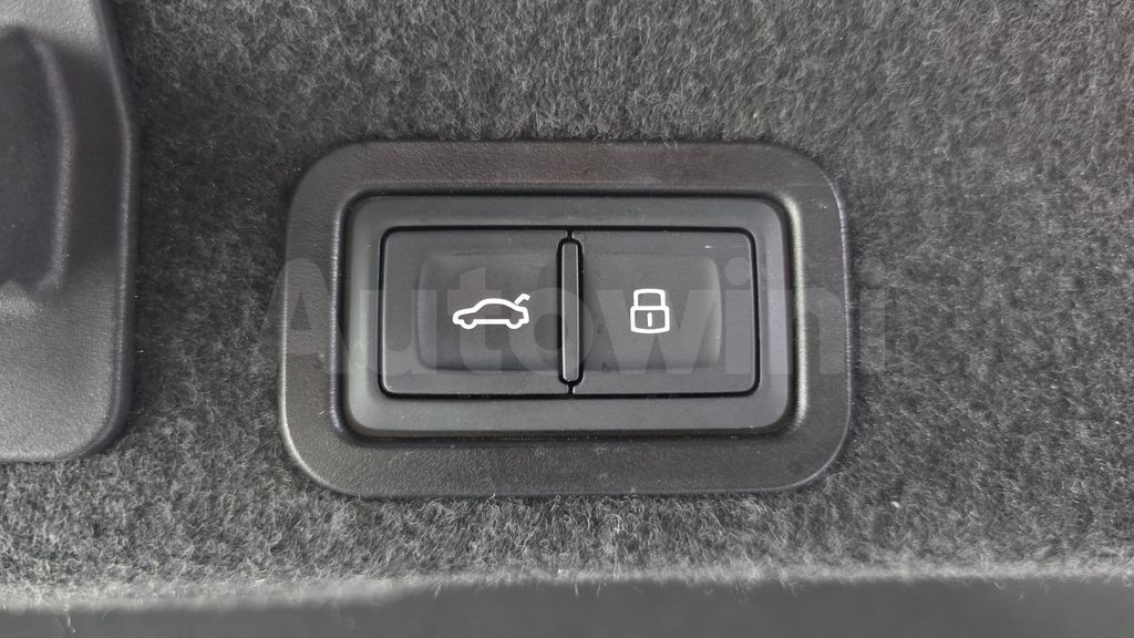 Audi A6(C8) 40 TDI Premium — снимка 20