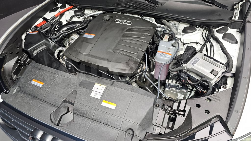Audi A6(C8) 40 TDI — снимка 6