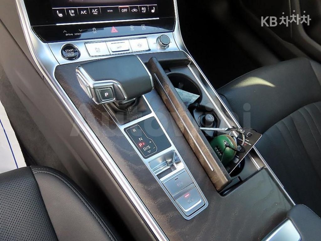 Audi A6(C8) 45 TFSI Premium — снимка 11