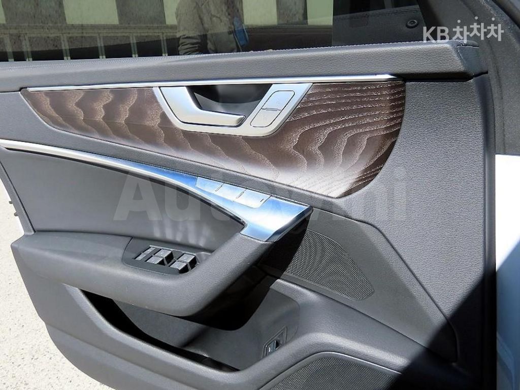Audi A6(C8) 45 TFSI Premium — снимка 12