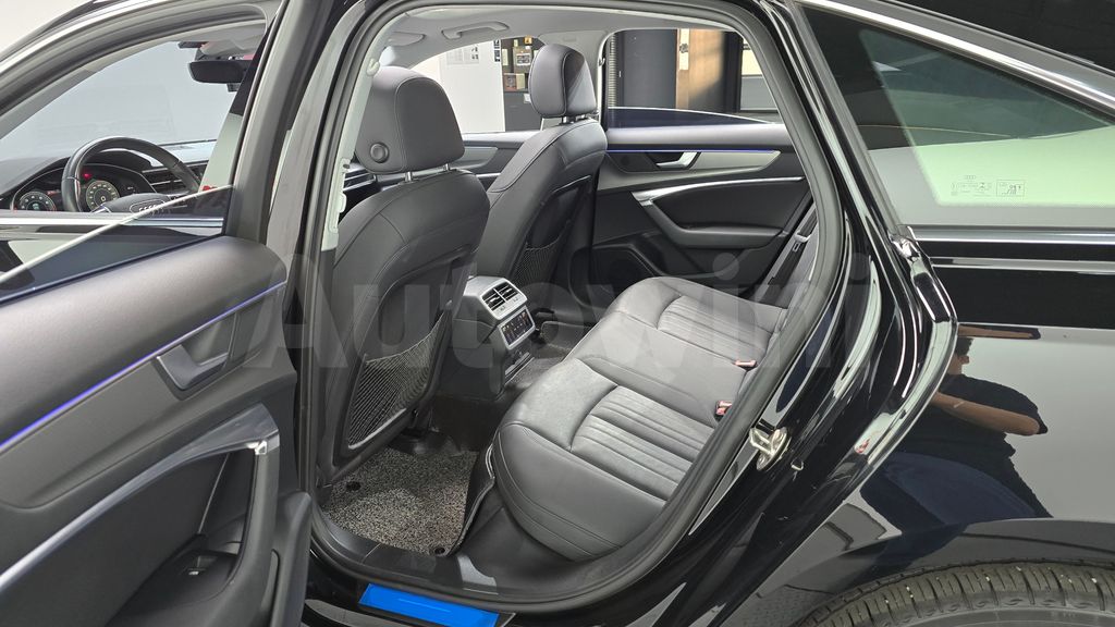Audi A6(C8) 45 TFSI — снимка 11