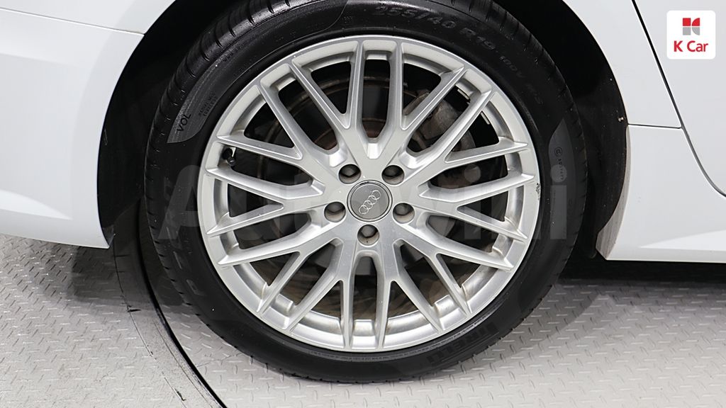 Audi New A6 40 TFSI Premium — снимка 4
