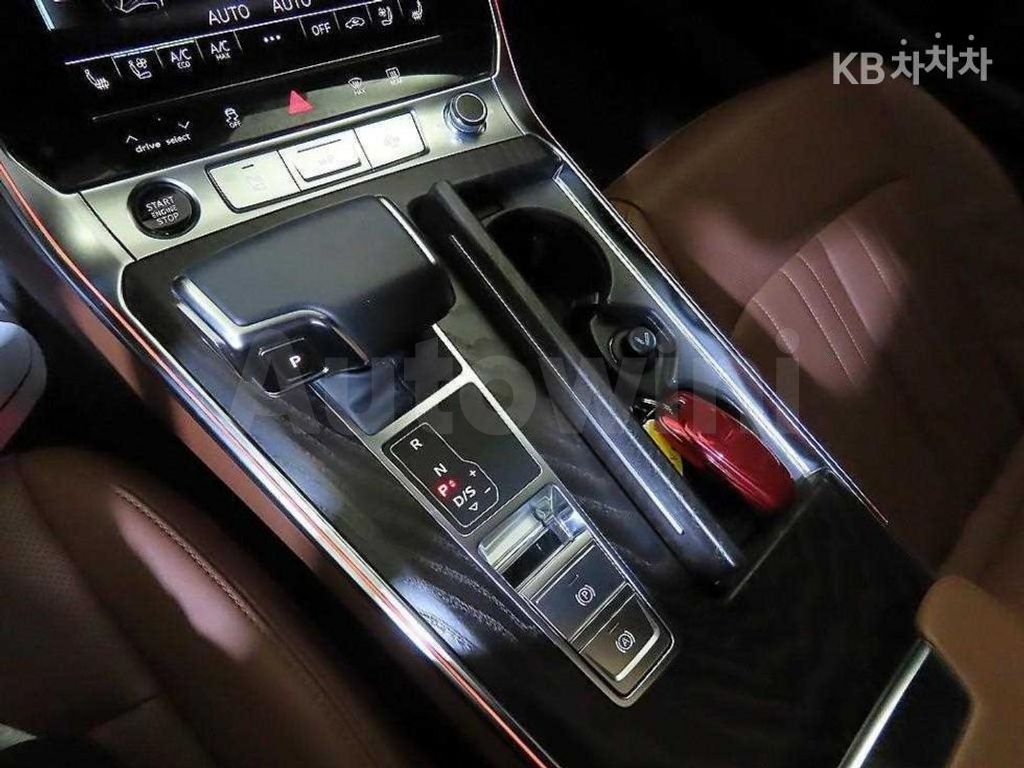 Audi A6(C8) 45 TFSI Premium — снимка 12