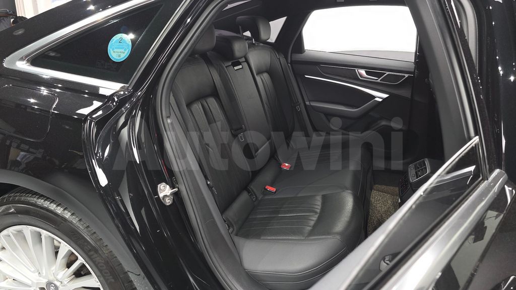Audi A6(C8) 40 TDI Premium — снимка 12