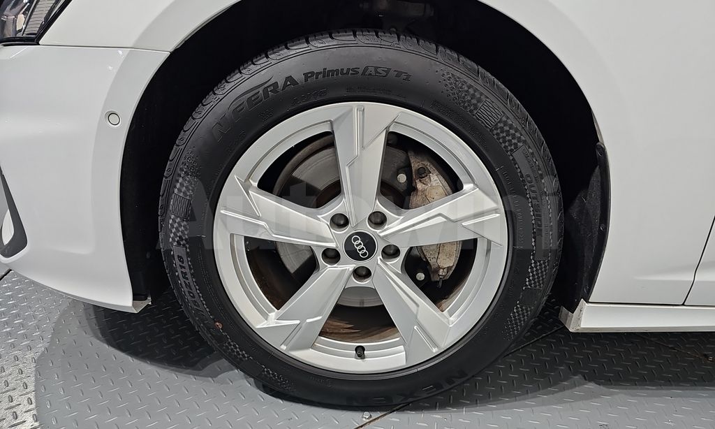 Audi A6(C8) 45 TFSI — снимка 5