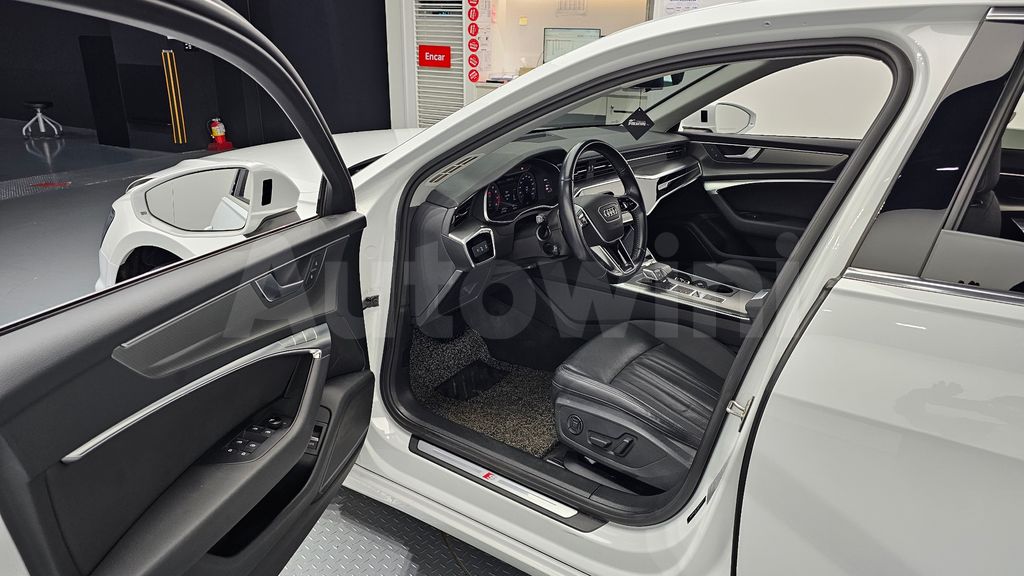 Audi A6(C8) 45 TFSI — снимка 10