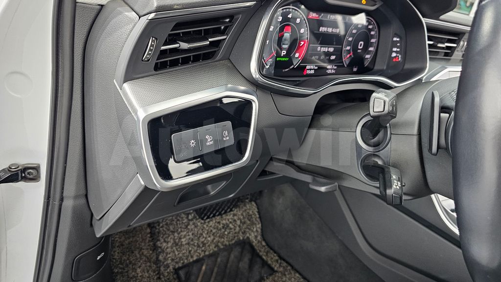 Audi A6(C8) 45 TFSI — снимка 17