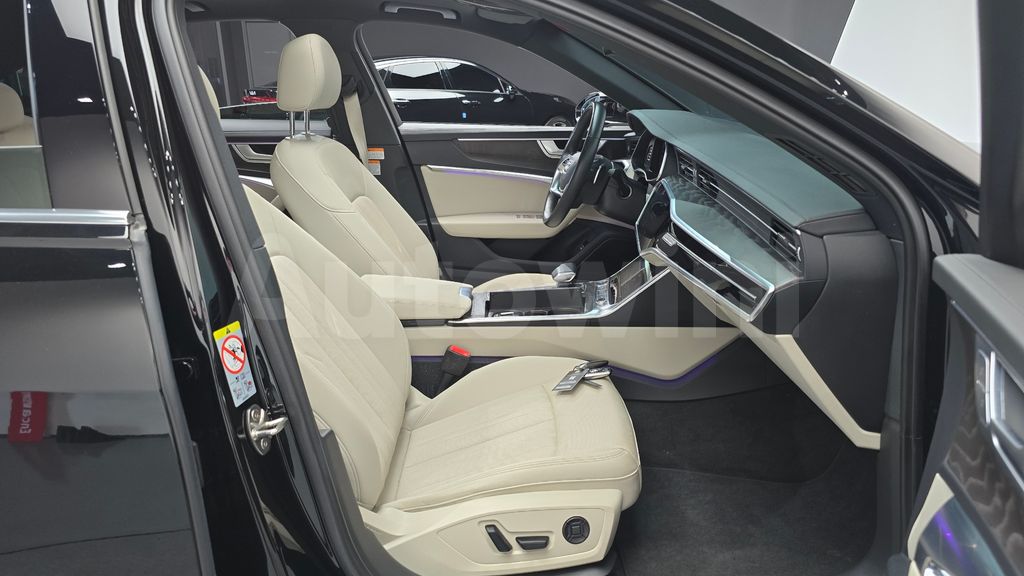 Audi A6(C8) 45 TFSI Quattro Premium — снимка 13