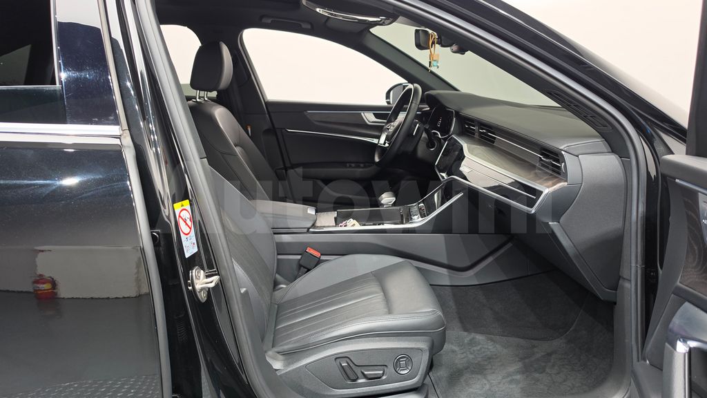 Audi A6(C8) 40 TDI Premium — снимка 11