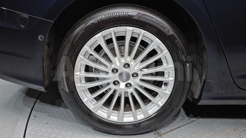 Audi A6(C8) 40 TDI Premium — снимка 5