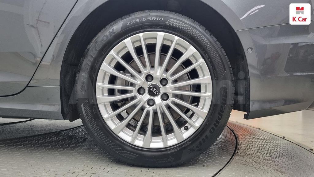 Audi A6 Gasoline 2WD — снимка 6