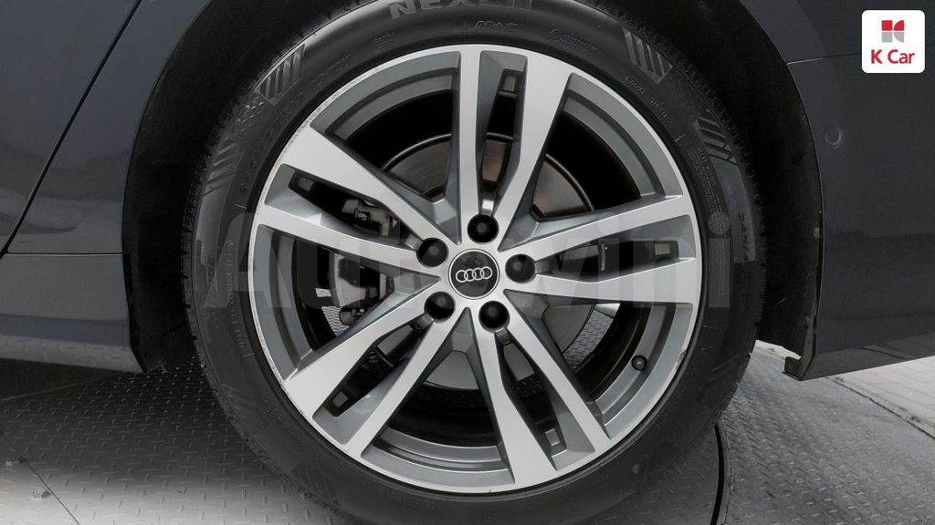 Audi A6 Gasoline 2WD — снимка 6