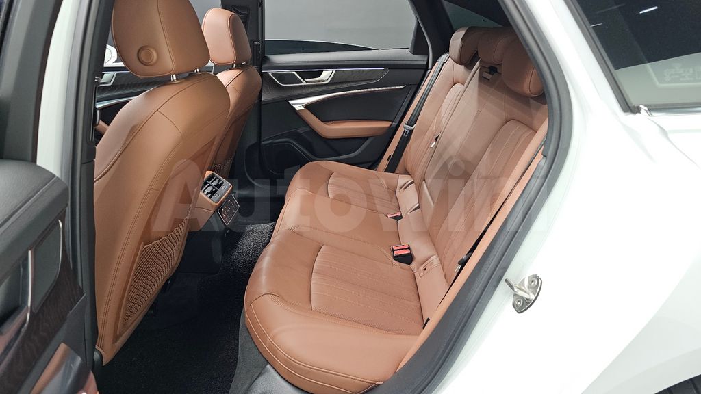 Audi A6(C8) 45 TFSI Premium — снимка 11