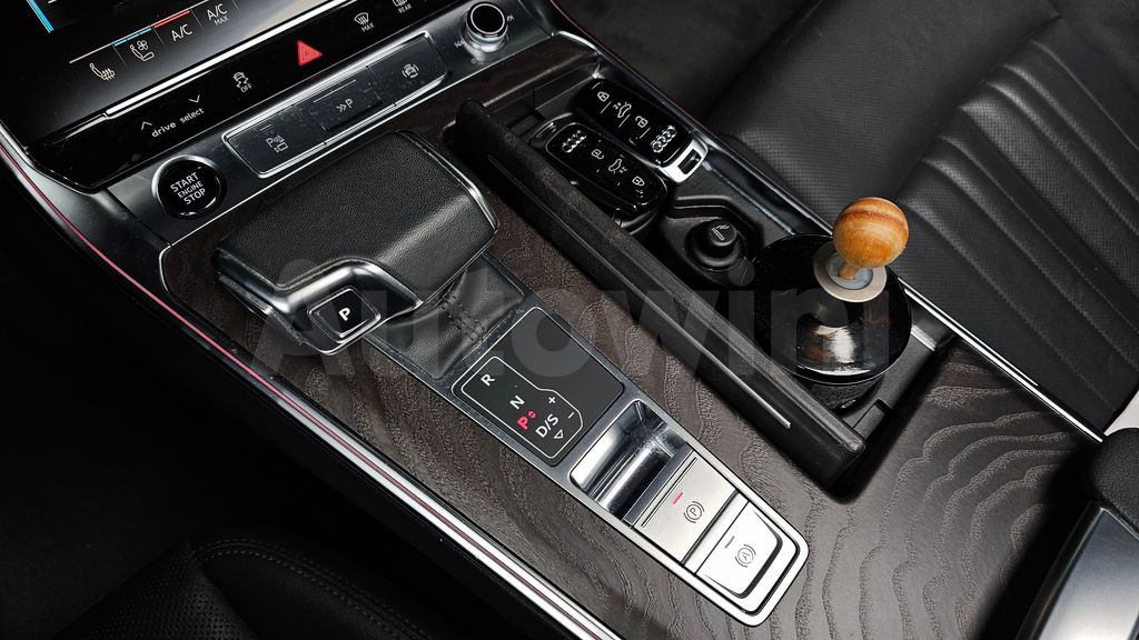 Audi A6(C8) 40 TDI Premium — снимка 8