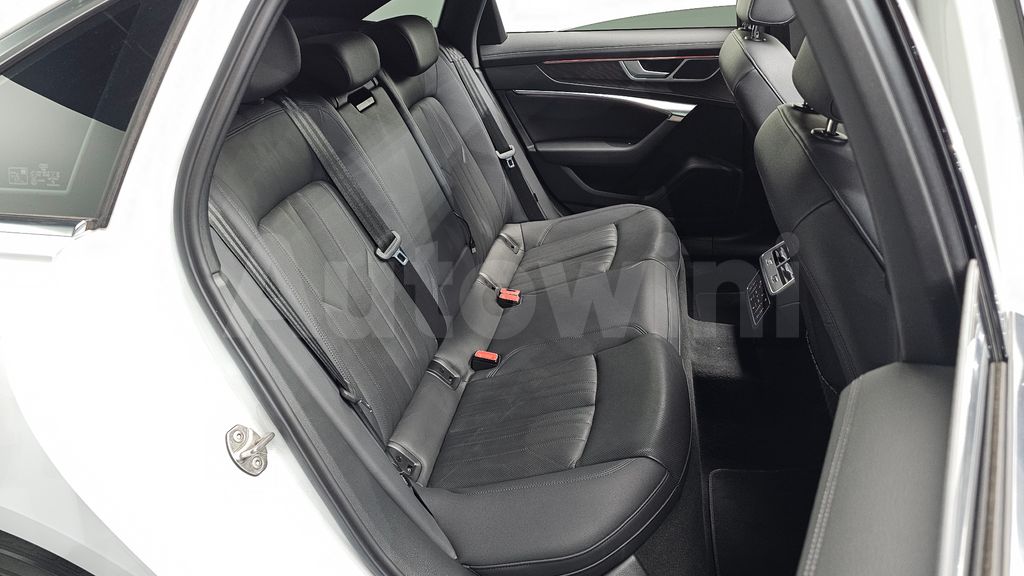 Audi A6(C8) 40 TDI Premium — снимка 10