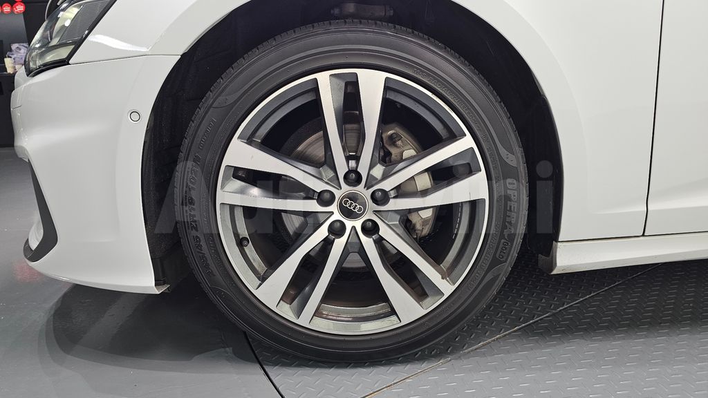 Audi A6(C8) 40 TDI Premium — снимка 4