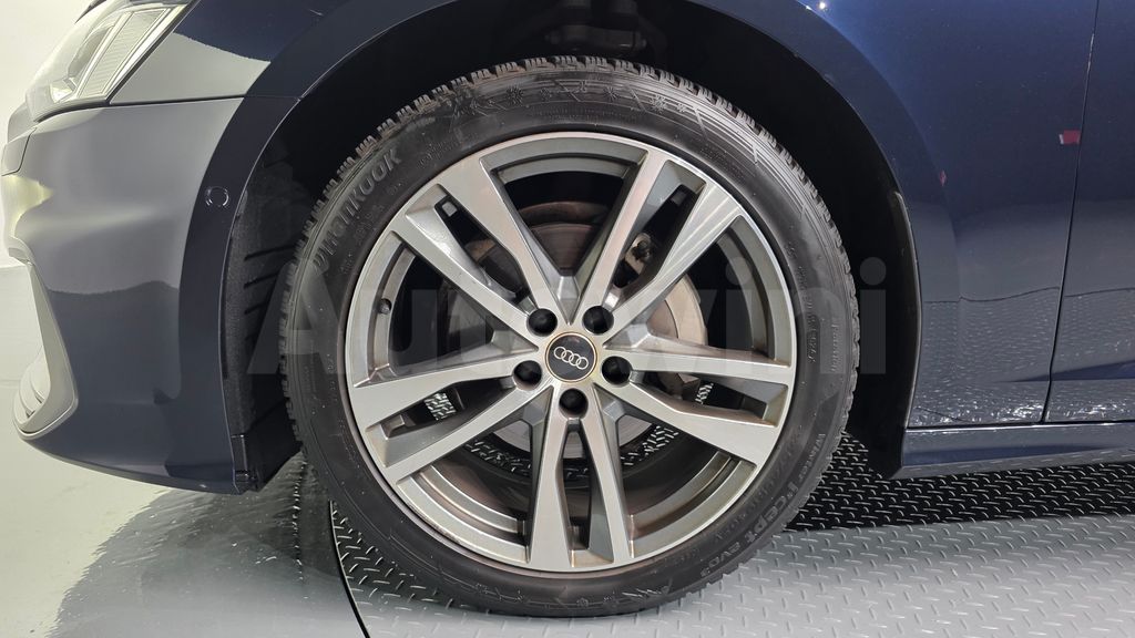 Audi A6(C8) 40 TDI Quattro Premium — снимка 4
