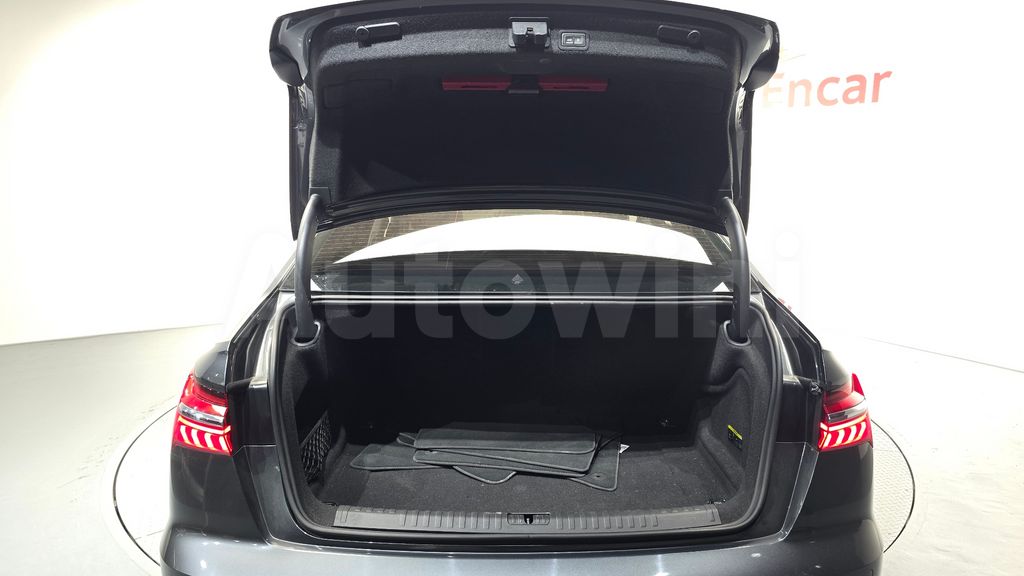 Audi A6(C8) 40 TDI — снимка 18