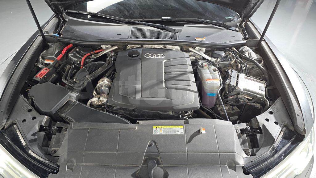 Audi A6(C8) 40 TDI — снимка 6