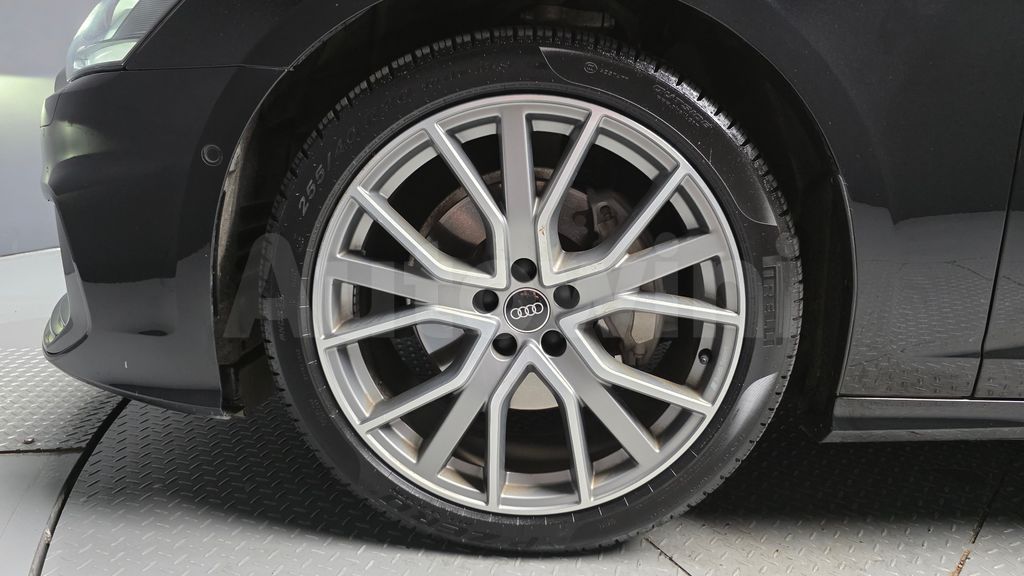 Audi A6(C8) 45 TDI Quattro Premium — снимка 5