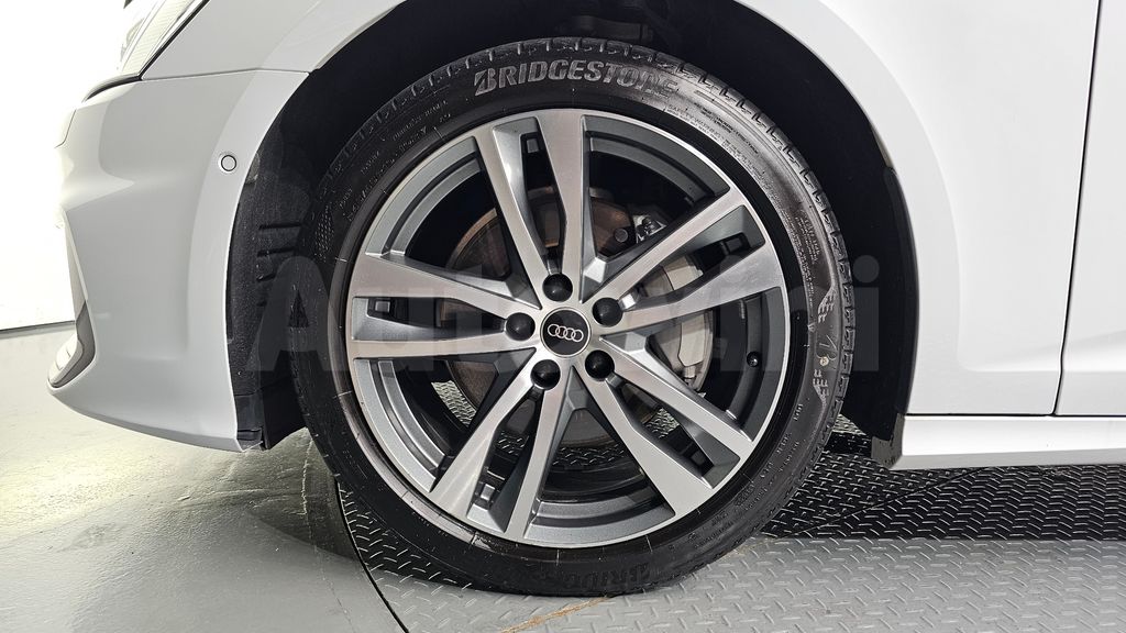 Audi A6(C8) 45 TFSI Premium — снимка 5