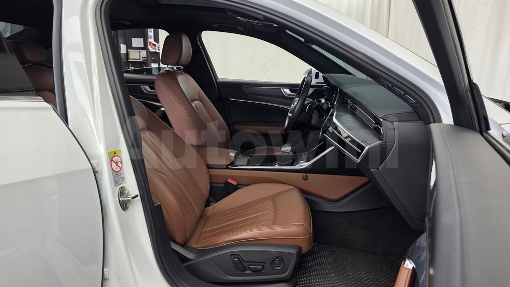 Audi A6(C8) 40 TDI Premium — снимка 11