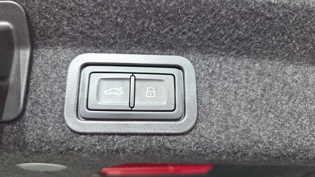 Audi A6(C8) 40 TDI Quattro Premium — снимка 17
