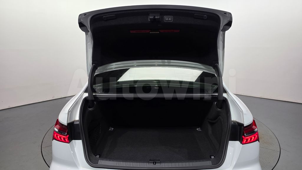 Audi A6(C8) 40 TDI Quattro Premium — снимка 18