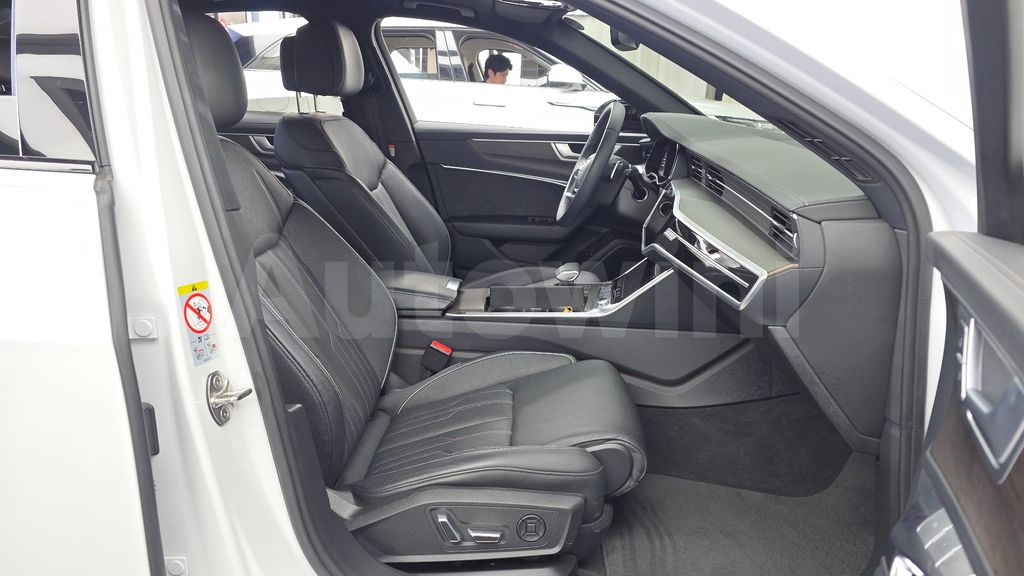Audi A6(C8) 45 TFSI Quattro Premium — снимка 11