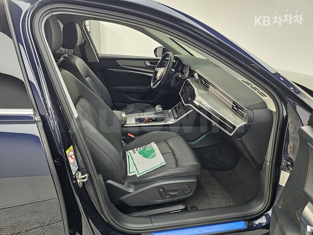 Audi A6(C8) 40 TDI Premium — снимка 11