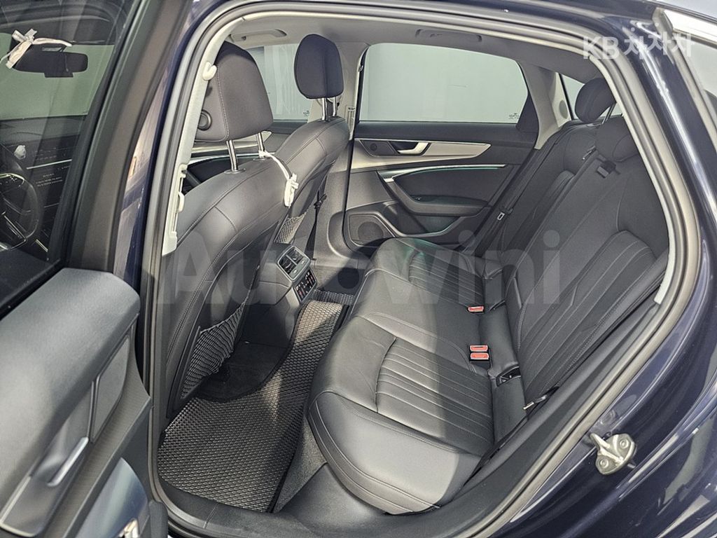 Audi A6(C8) 40 TDI Premium — снимка 9