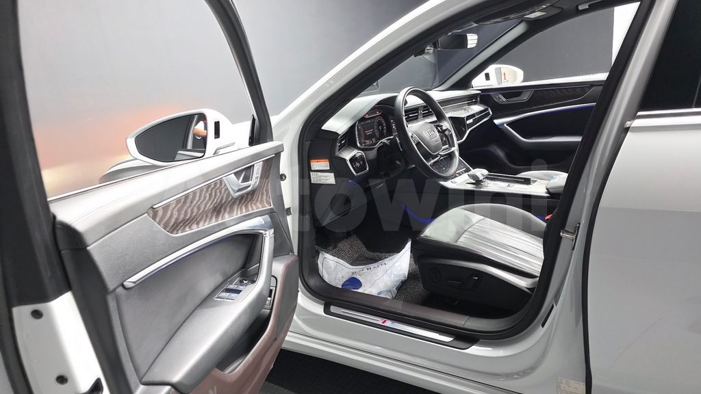 Audi A6(C8) 40 TDI Quattro Premium — снимка 10