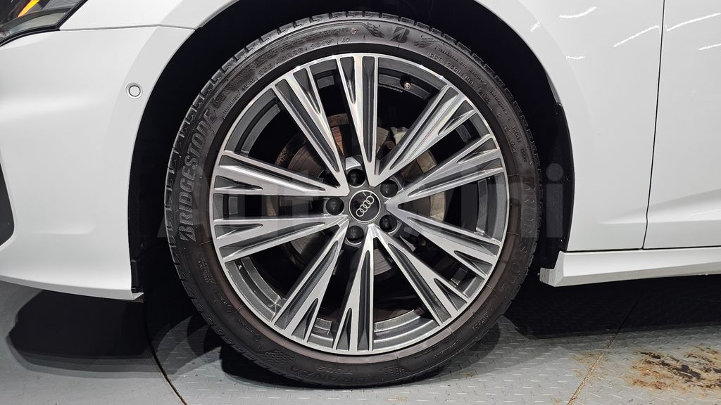 Audi A6(C8) 40 TDI Quattro Premium — снимка 4