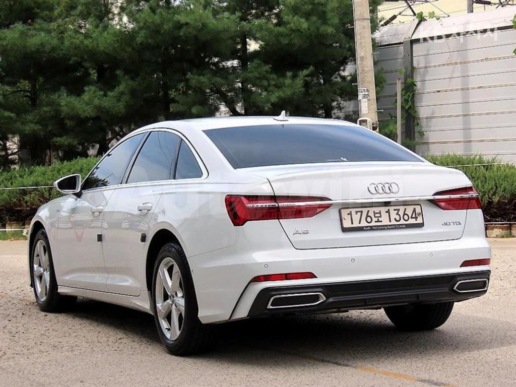Audi A6(C8) 40 TDI Premium — снимка 3