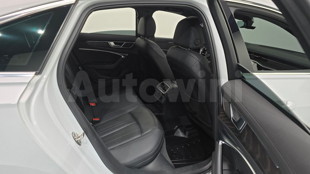 Audi A6(C8) 40 TDI Quattro Premium — снимка 10