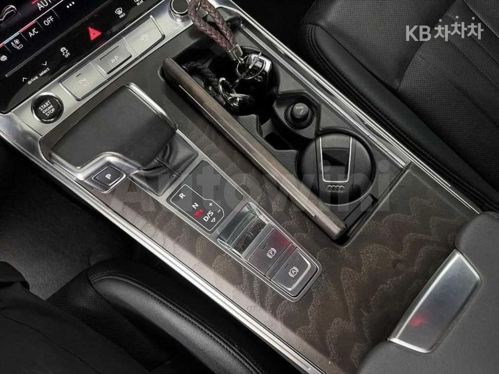 Audi A6(C8) 40 TDI Premium — снимка 8