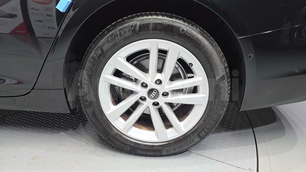 Audi A6(C8) 40 TDI — снимка 4