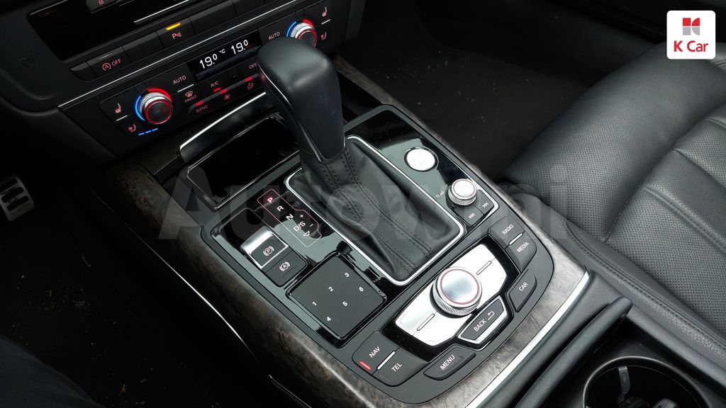 Audi New A6 40 TFSI Premium — снимка 14