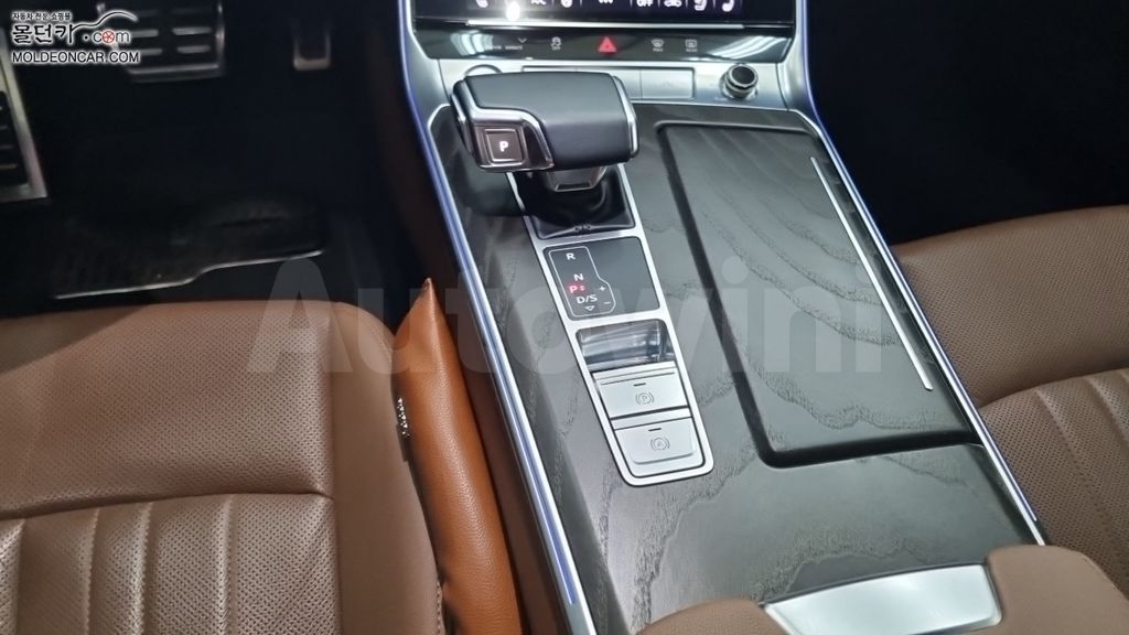 Audi A6(C8) 40 TDI Quattro Premium — снимка 14