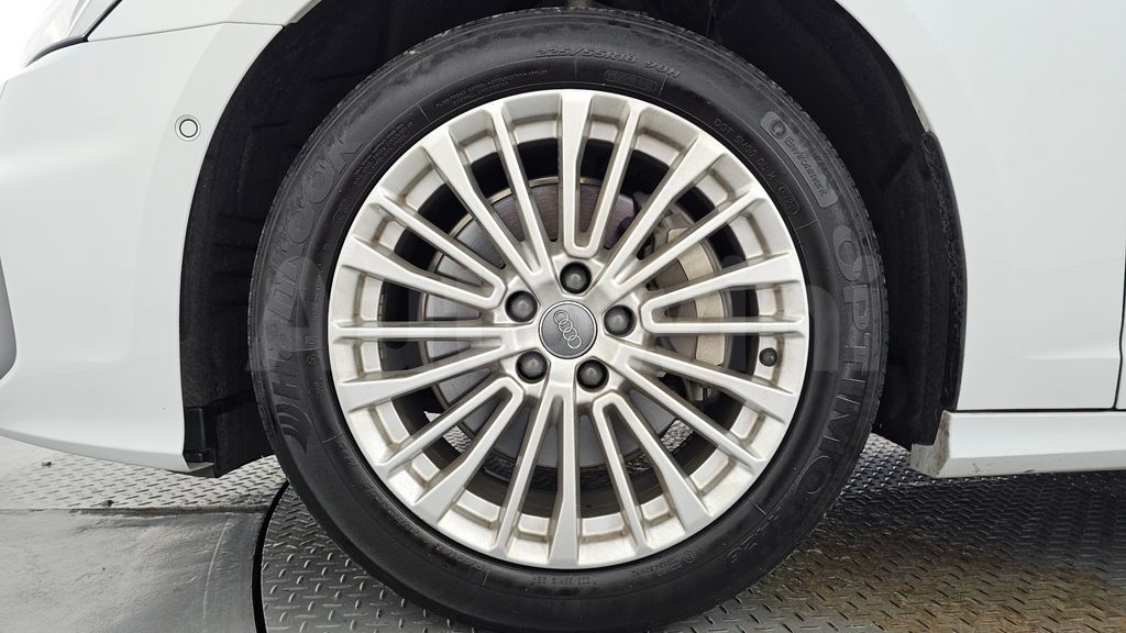 Audi A6(C8) 45 TFSI Quattro Premium — снимка 5