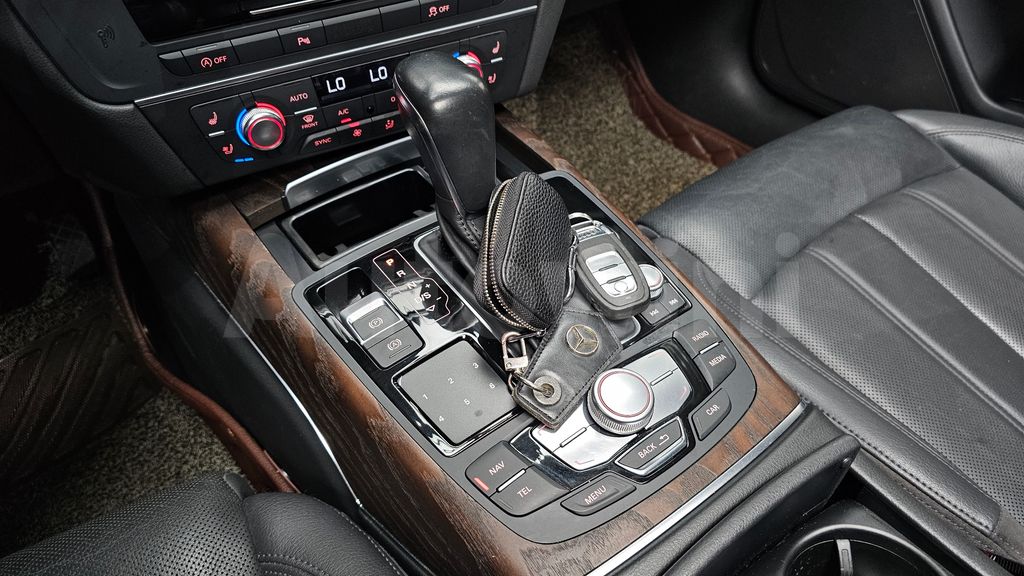 Audi New A6 35 TDI Quattro Premium C7 — снимка 9