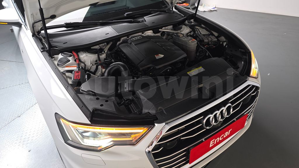 Audi A6(C8) 45 TFSI — снимка 5