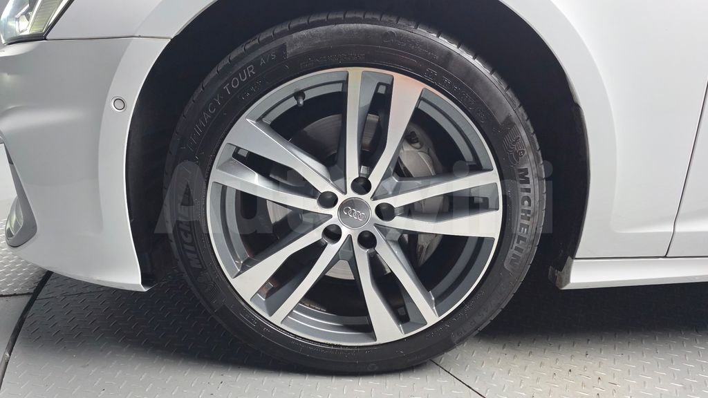 Audi A6(C8) 45 TDI Quattro Premium — снимка 5