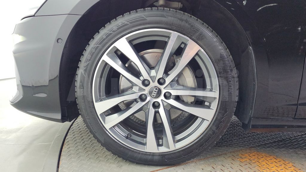 Audi A6(C8) 45 TFSI Premium — снимка 5