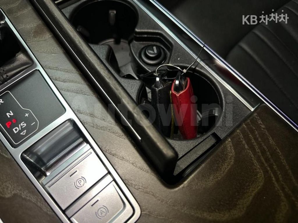 Audi A6(C8) 40 TDI Quattro Premium — снимка 13