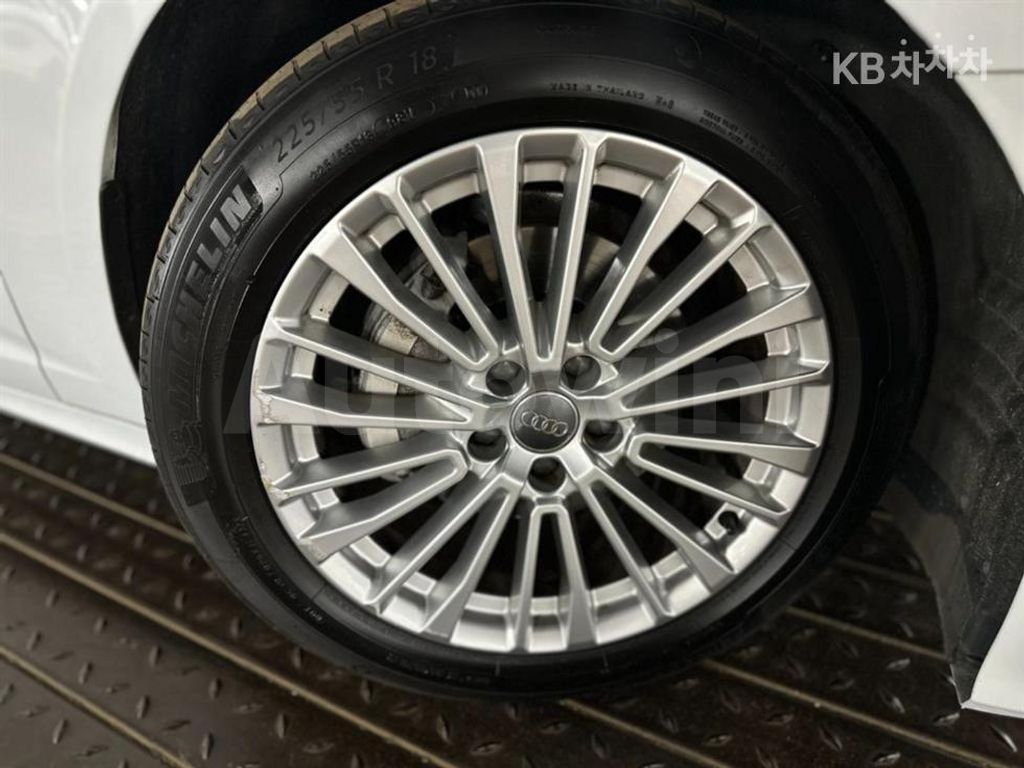 Audi A6(C8) 40 TDI Quattro Premium — снимка 18