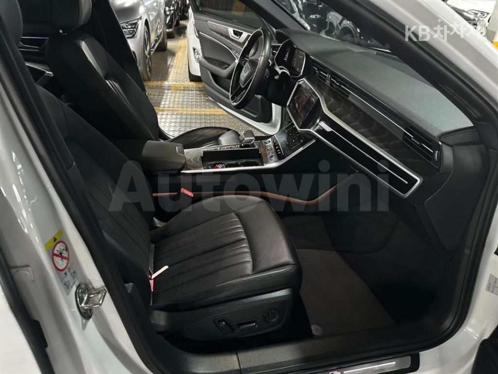 Audi A6(C8) 40 TDI Quattro Premium — снимка 15