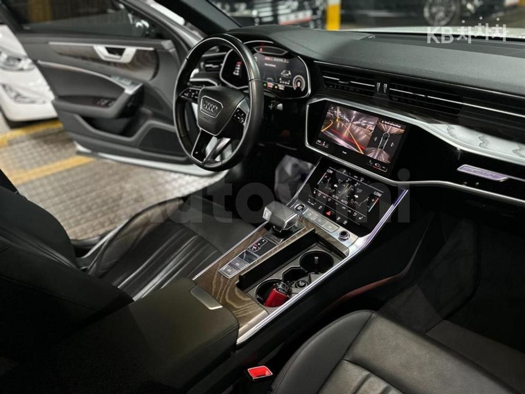Audi A6(C8) 40 TDI Quattro Premium — снимка 16