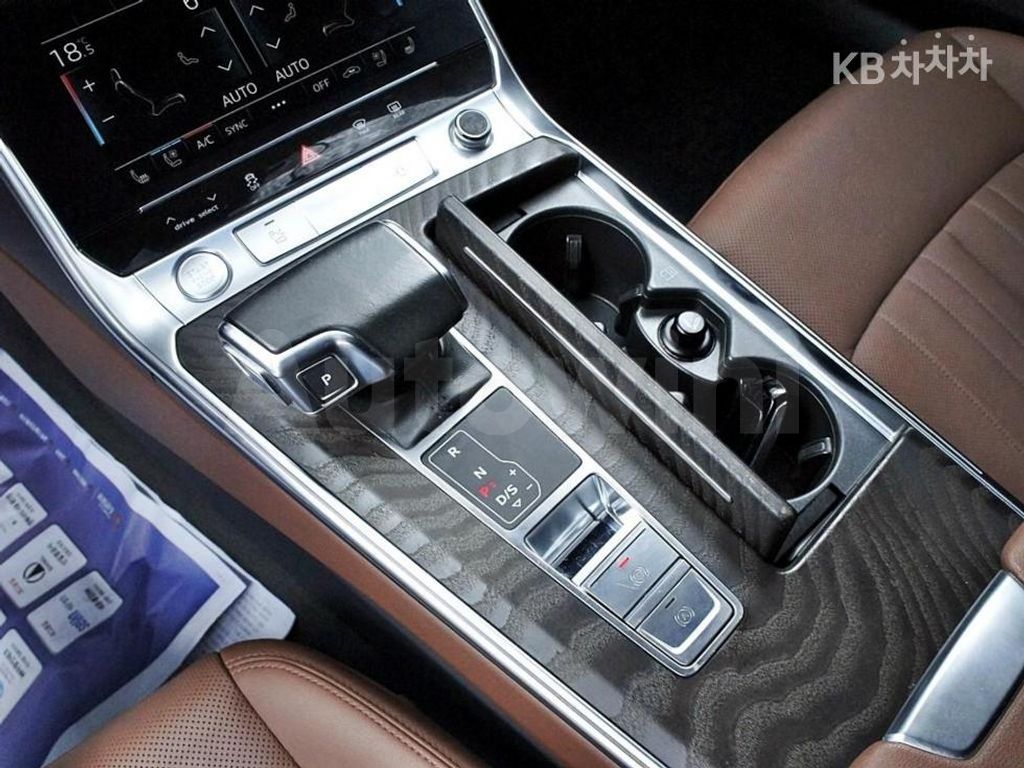 Audi A6(C8) 40 TDI Premium — снимка 11
