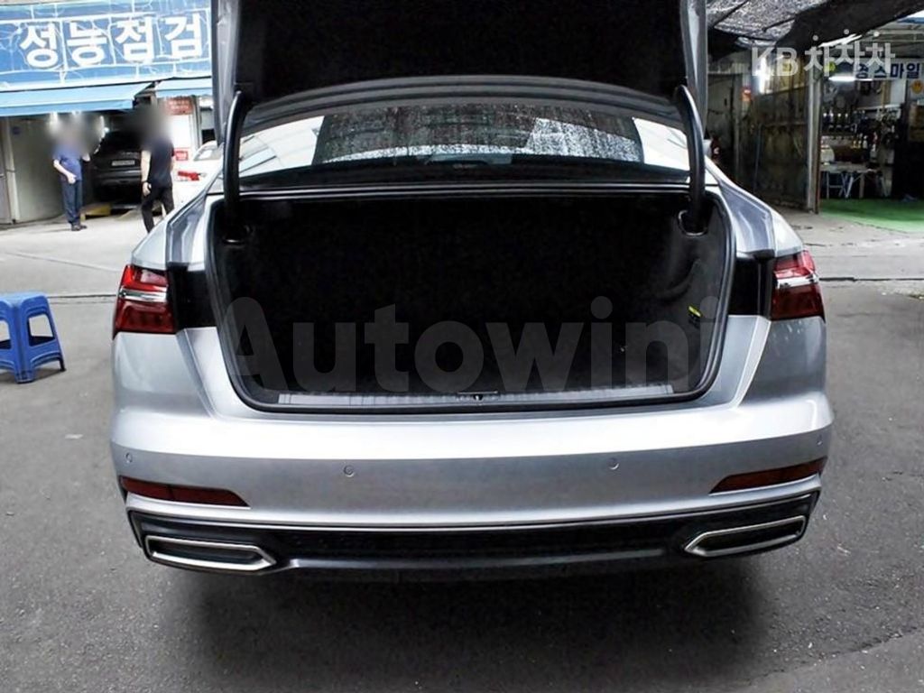 Audi A6(C8) 40 TDI Premium — снимка 17